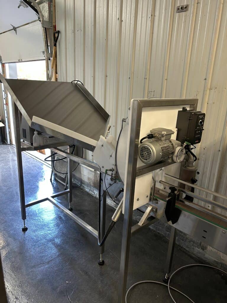 Rotative rinser in operation at the brewery